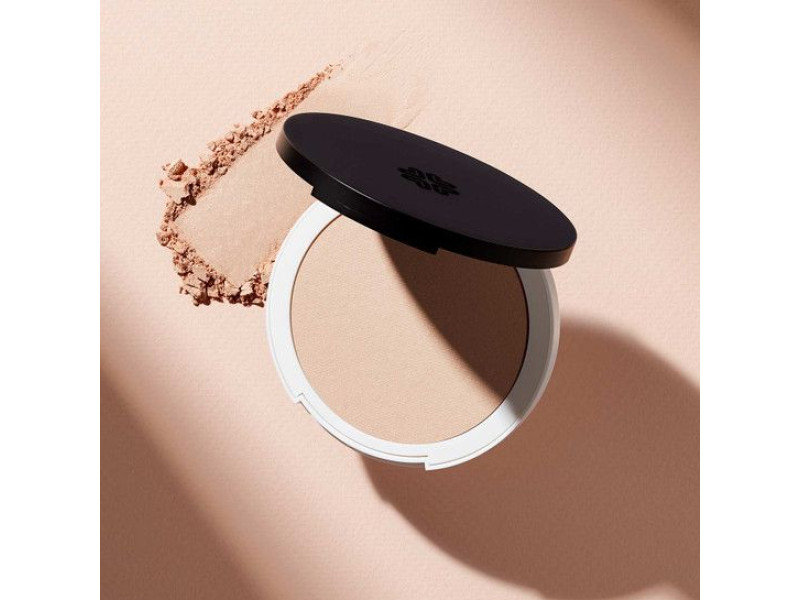 Lily Lolo Pressed Finishing Powder – Φυσική συμπαγής πούδρα σταθεροποίησης μακιγιάζ
