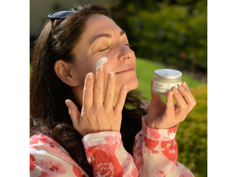 Nourish London Skin Protecting Daily Moisturiser SPF25 - Φυσική Ενυδατική Κρέμα Προσώπου Με SPF25