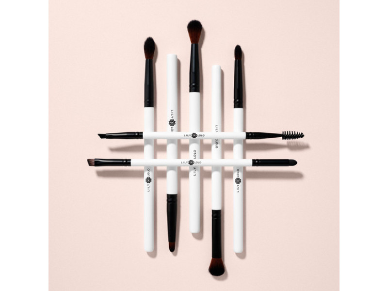 Lily Lolo Eye Blending Brush – Πινέλο ανάμειξης σκιών ματιών