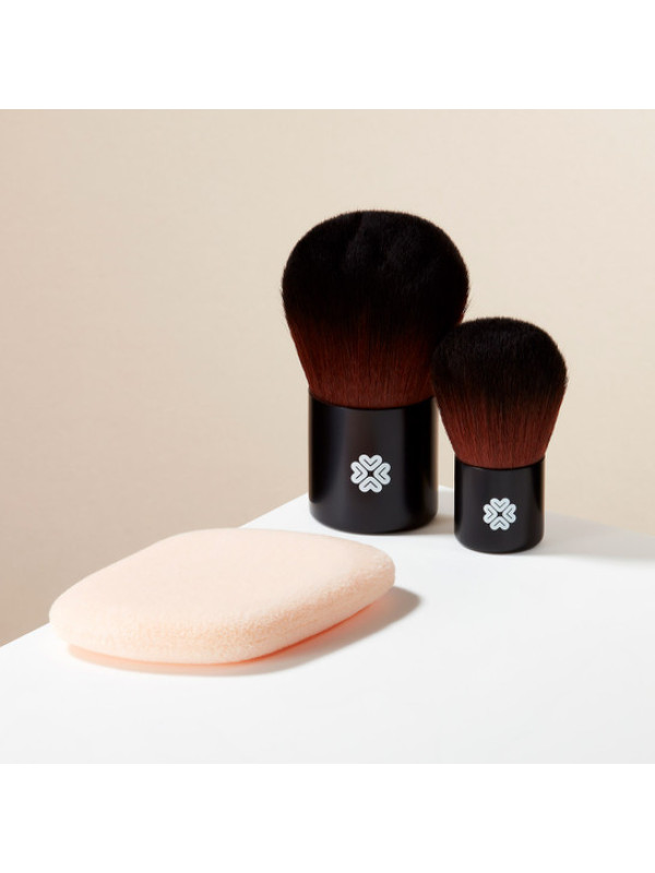 Lily Lolo Baby Buki Brush – Vegan πινέλο mineral μακιγιάζ ακριβείας