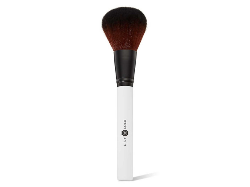 Lily Lolo Powder Brush – Vegan πινέλο πούδρας για ομοιόμορφη εφαρμογή