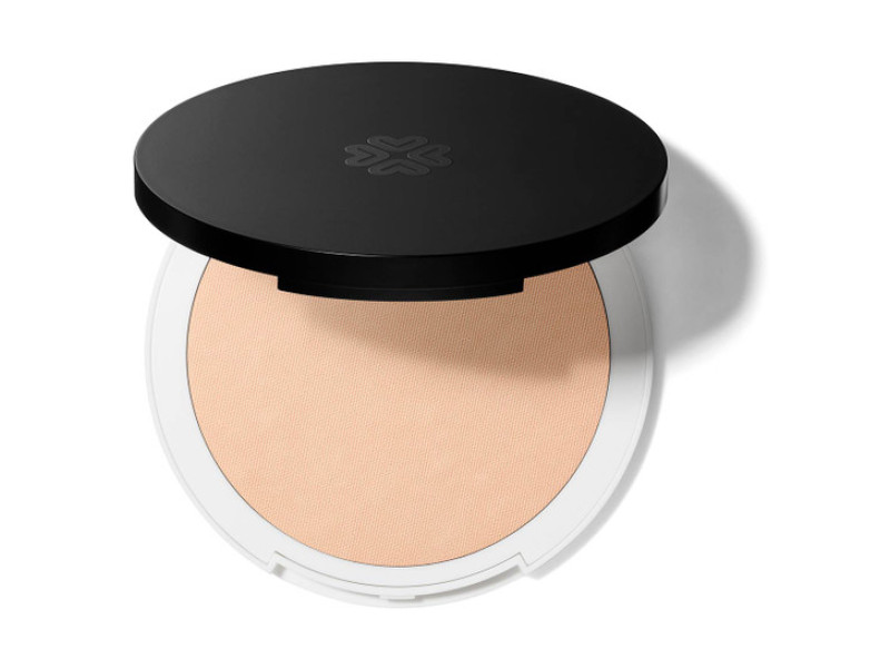Lily Lolo Pressed Finishing Powder – Φυσική συμπαγής πούδρα σταθεροποίησης μακιγιάζ