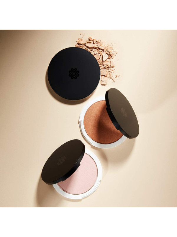 Lily Lolo Pressed Illuminator – Συμπαγές highlighter με φυσική λάμψη